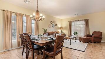 House, Multiple Beds, Pool Access, City View (Blackfoot Two San Tan Valley) | Dining