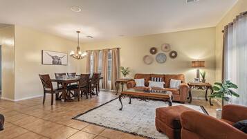 House, Multiple Beds, Pool Access, City View (Blackfoot Two San Tan Valley) | Living area