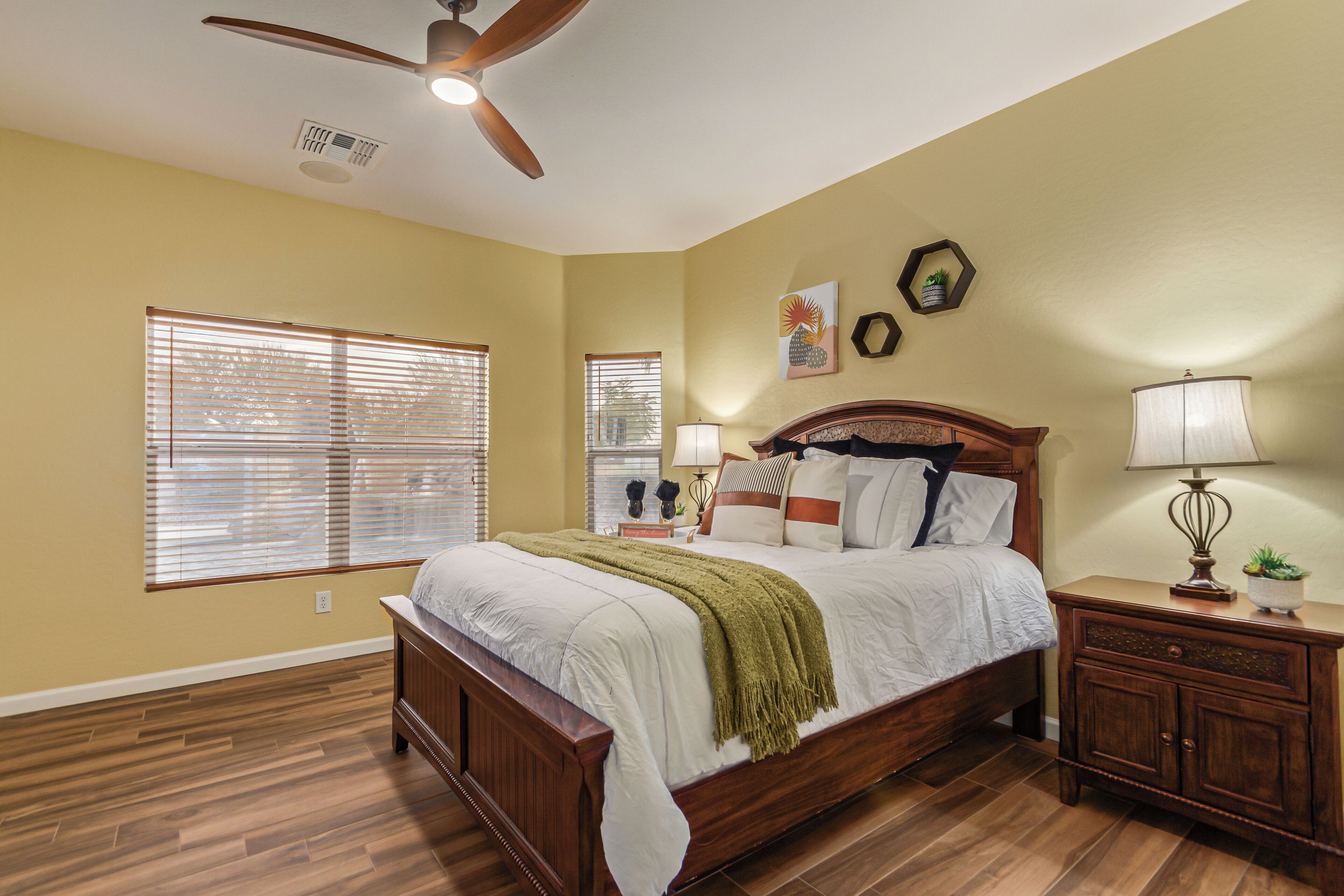 House, Multiple Beds, Pool Access, City View (Blackfoot Two San Tan Valley)