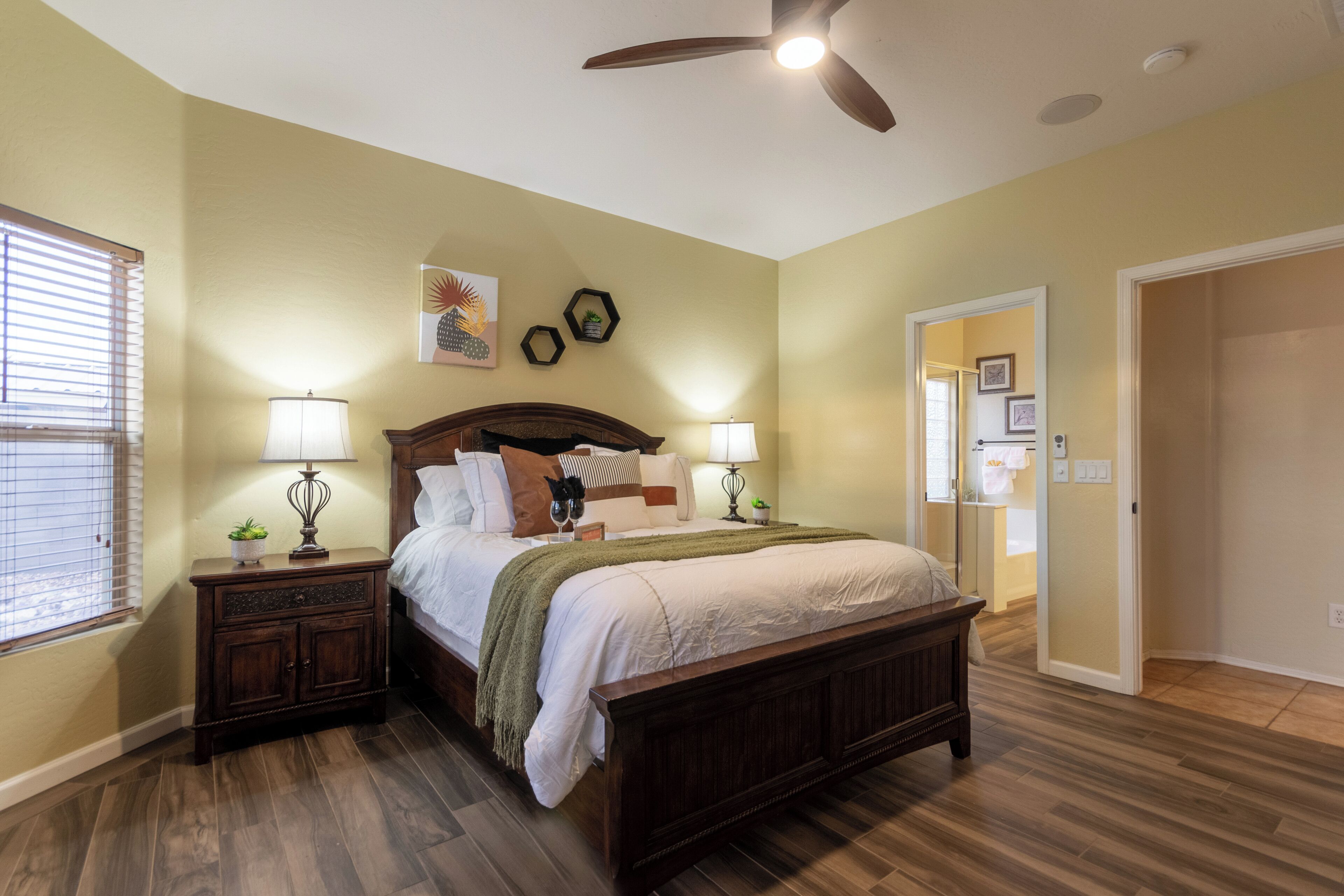 3 عدّة غرف نوم