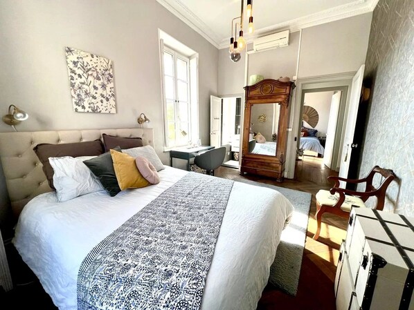 3 bedrooms, in-room safe, desk, iron/ironing board