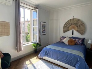 3 Schlafzimmer, Zimmersafe, Schreibtisch, Bügeleisen/Bügelbrett