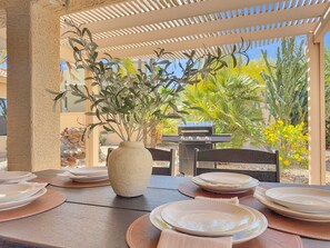 House, Multiple Beds, Pool Access, Garden View (Nacoma Sun Lakes) | Outdoor dining