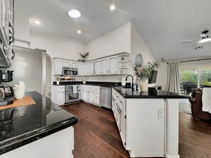 House, Multiple Beds, Pool Access, Garden View (Nacoma Sun Lakes) | Private kitchen - Nacoma Sun Lakes (Chandler)