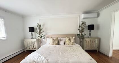 Peaceful Affordable Huge House Near Paintball + Beaches + Parks