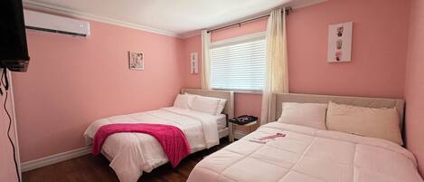 4 dormitorios, tabla de planchar con plancha, wifi y ropa de cama