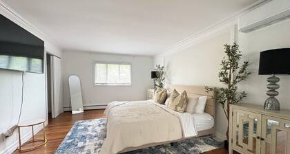 Peaceful Affordable Huge House Near Paintball + Beaches + Parks