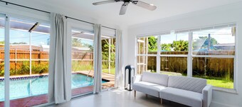 FLORIDA PARADISE / 5 MIN TO DOWNTOWN / 3BDR/6BEDS