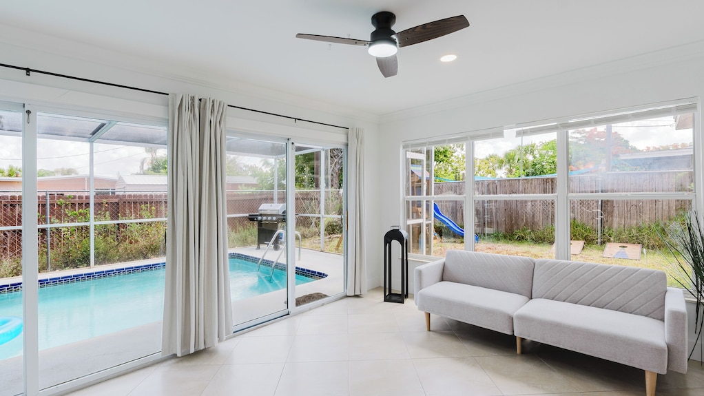 Florida Paradise / 5 Min To Downtown / 3bdr/6beds - Fort Myers, FL