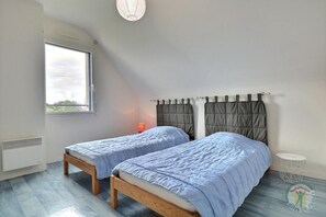 4 camere, ferro/asse da stiro, Wi-Fi gratuito