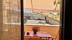 Dining - Thalea Apartment - Private Terrace and Comfort in the Historic Center of Palermo (Palermo)