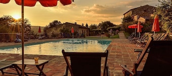 2 bedroom gorgeous apartment in Casole D'Elsa
