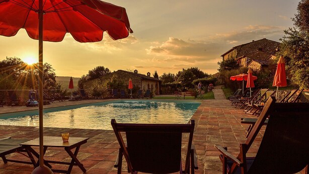 Pool - Amazing apartment in Casole d'Elsa with WiFi (Casole d'Elsa)