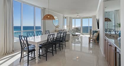 Dog Friendly, Gulf Front Condo-Heated Pool/Hot tub