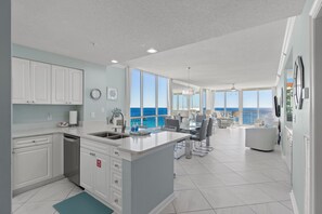 Fridge, microwave, oven, stovetop - Luxurious Gulf-front Condo, Heated Pool, Spa/Gym (Navarre Beach)