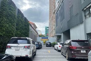 Garden - Jessica's home in Soho Residence, District 1 (Ho Chi Minh City)