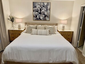 Silitysrauta/-lauta, Wi-Fi, vuodevaatteet