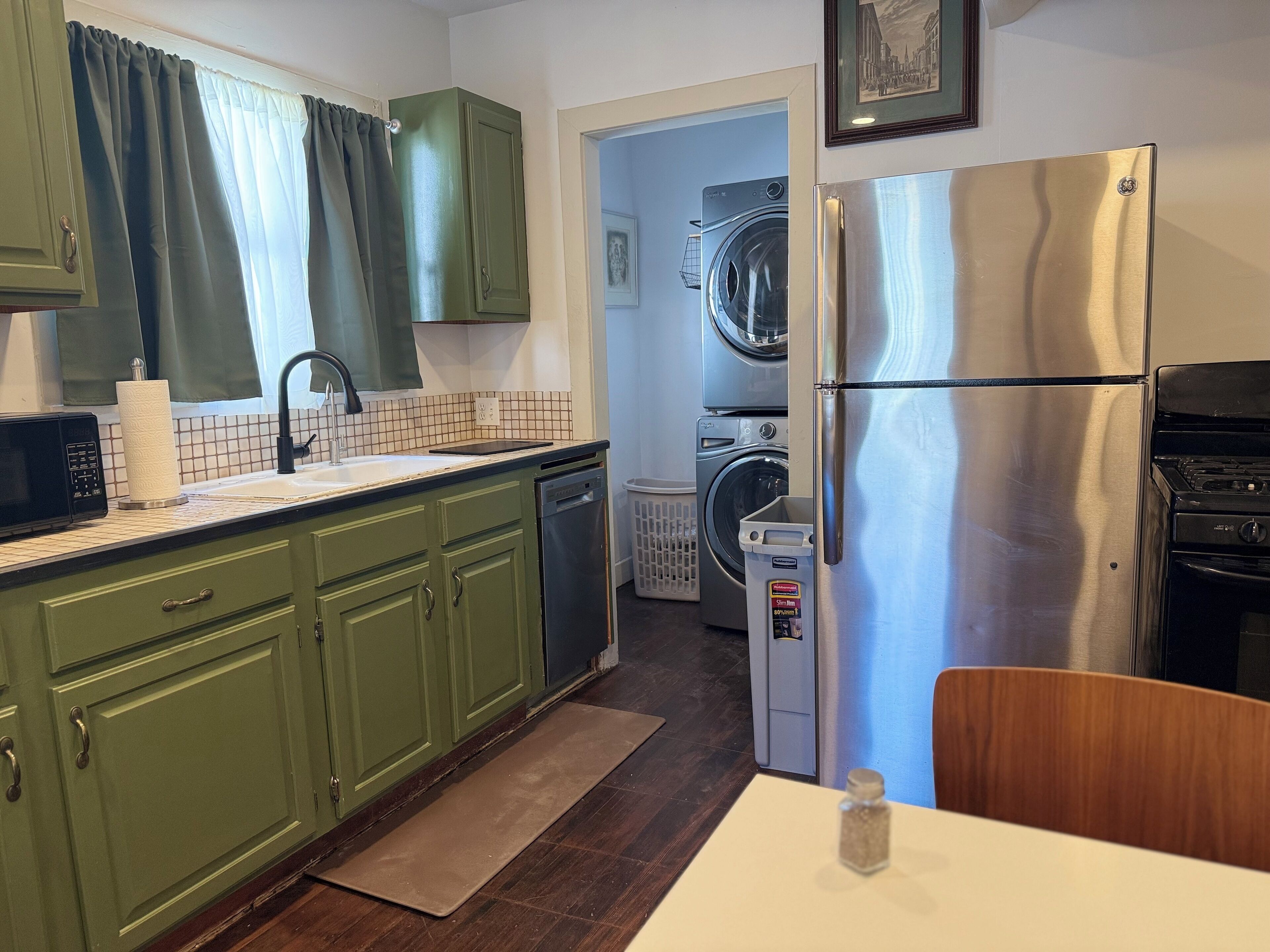 Microwave, oven, stovetop, dishwasher