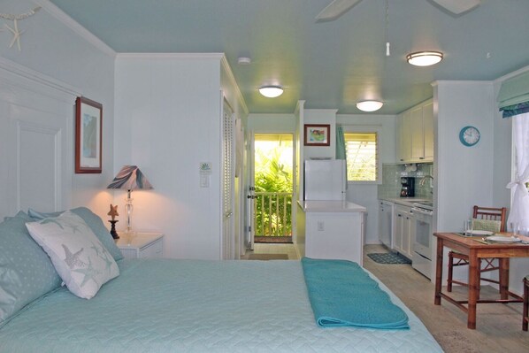 Studio, Ocean View | Free WiFi