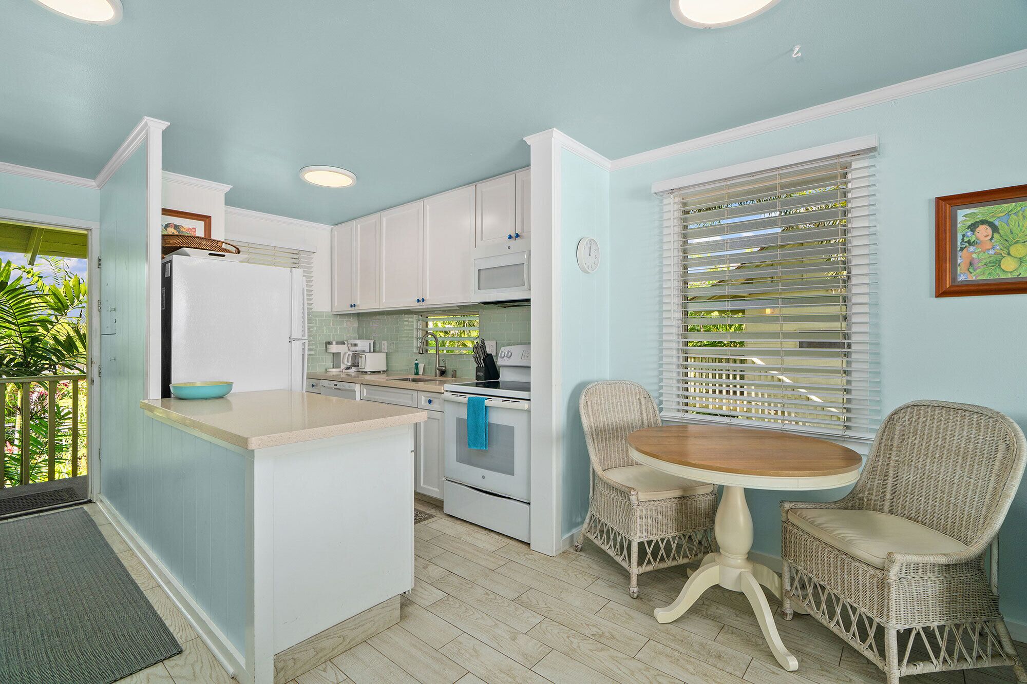 Studio, Ocean View | Private kitchen | Coffee/tea maker