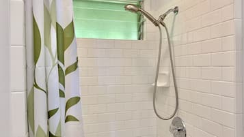 Monolocale, vista oceano | Bagno