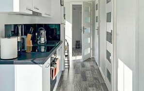 Réfrigérateur, four, plaque de cuisson, lave-vaisselle