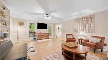 TV connectée, cheminée