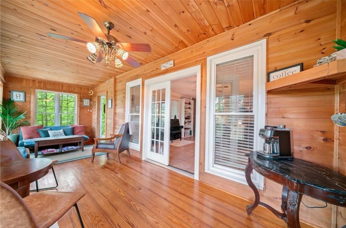 TV connectée, cheminée