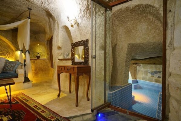 Cribs/infant beds - Cappadocia Nar Cave House & Swimming Pool (Nar)