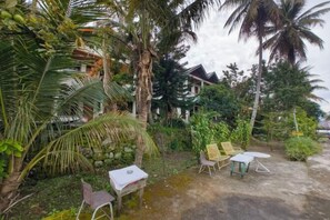 Garden - Sibayak Guest house (Samosir Regency)