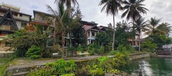 Sibayak Guest house