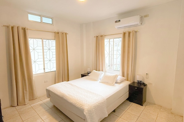 2 bedrooms, internet, bed sheets