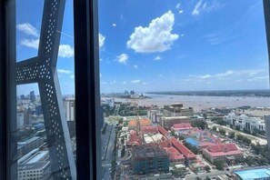 View from property - Golden Bridge Business Hotel (Phnom Penh)