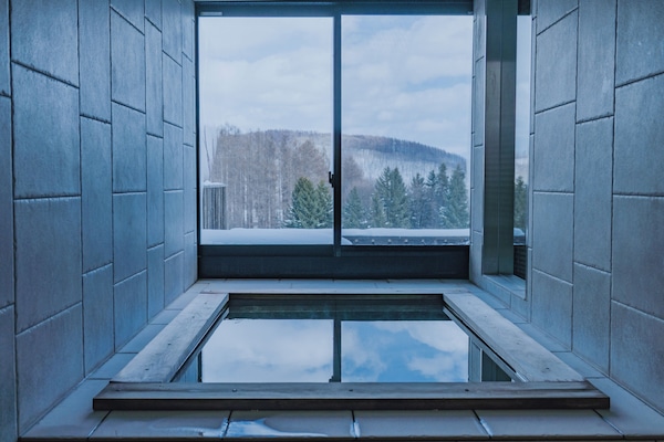Hot Spring Suite, Non Smoking | In-room safe, iron/ironing board, free WiFi, bed sheets