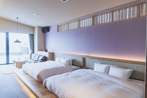 Suite, non-fumeur, salle de bain privée (Hot spring suite) | Coffre-fort, fer et planche à repasser, accès au Wi-Fi (inclus)