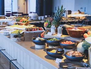 Kontinental morgenmad hver dag (2750 JPY pr. person)