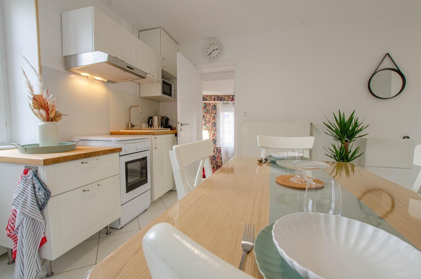 Micro-ondas, cadeirão de bebê