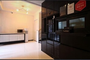 Room - 1RUA (Busan)