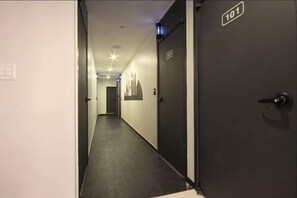 Room - 1RUA (Busan)