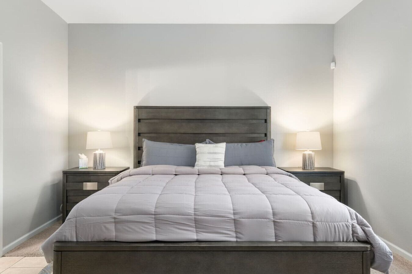 3 makuuhuonetta, silitysrauta/-lauta, Wi-Fi, vuodevaatteet