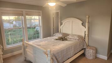 4 bedrooms, iron/ironing board, free WiFi