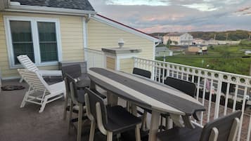 تناول الطعام بالخارج