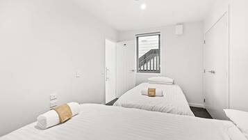 9 bedrooms, WiFi, bed sheets, wheelchair access
