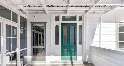 The Villa at Wolfe Street