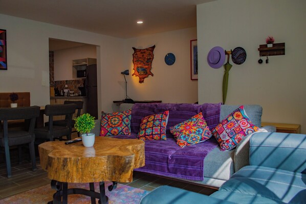 Télévision, cheminée