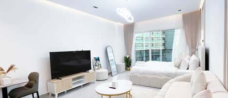 Apartment (0 Bedroom) | Front of property