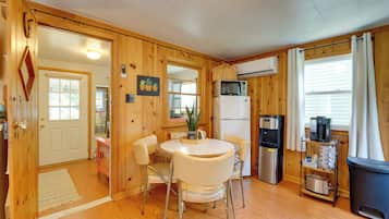 Apartment (0 Bedroom) | Interior