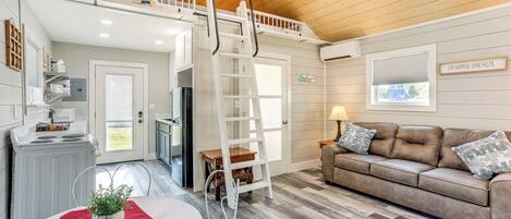 Apartment (0 Bedroom) | Front of property