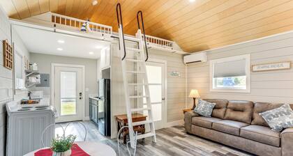 Pet Friendly! Norfork Lake Getaway w/ Fire Pit