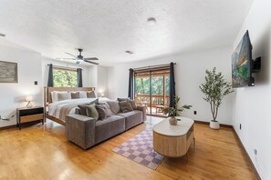 5 habitaciones, tabla de planchar con plancha, internet y ropa de cama 